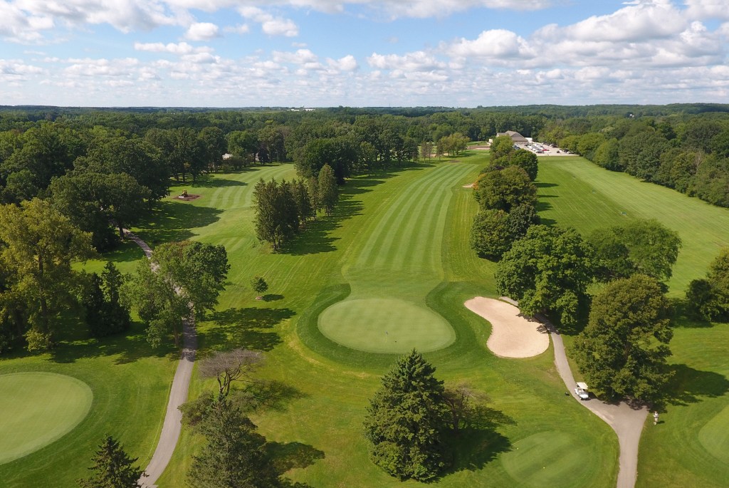 Bird's eye view of golf course
